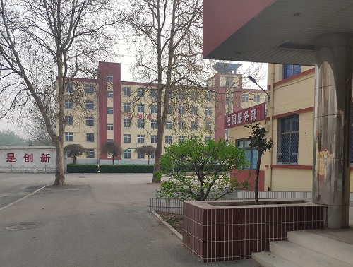 石家莊鐵路學(xué)校錄取分數(shù)線高嗎？